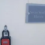 Swan Haven Apartment